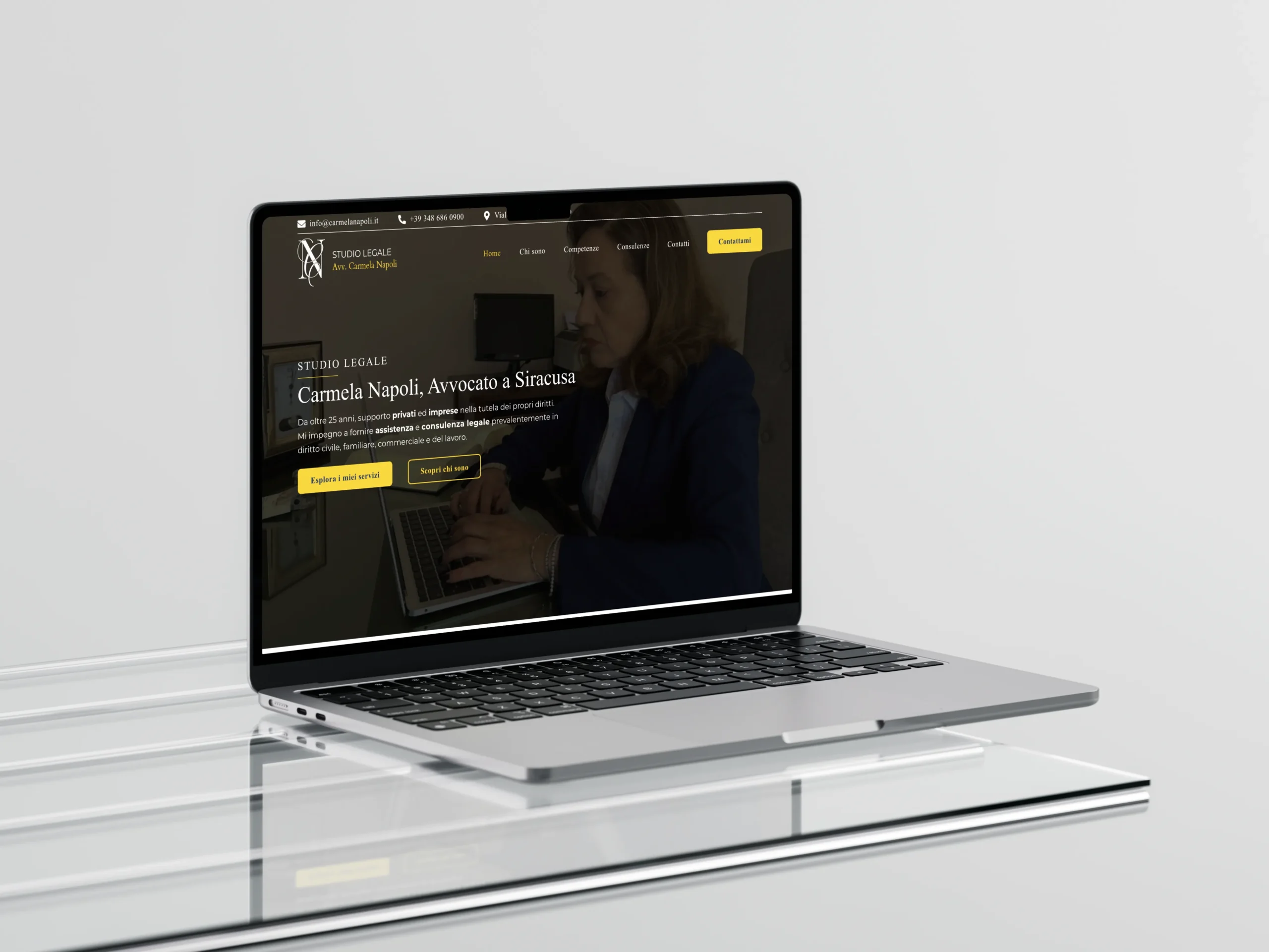 Mockup del sito web per l'Avvocato Carmela Napoli